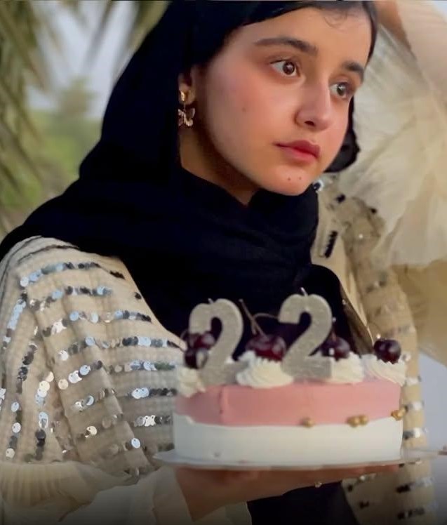 sara oghabi_7