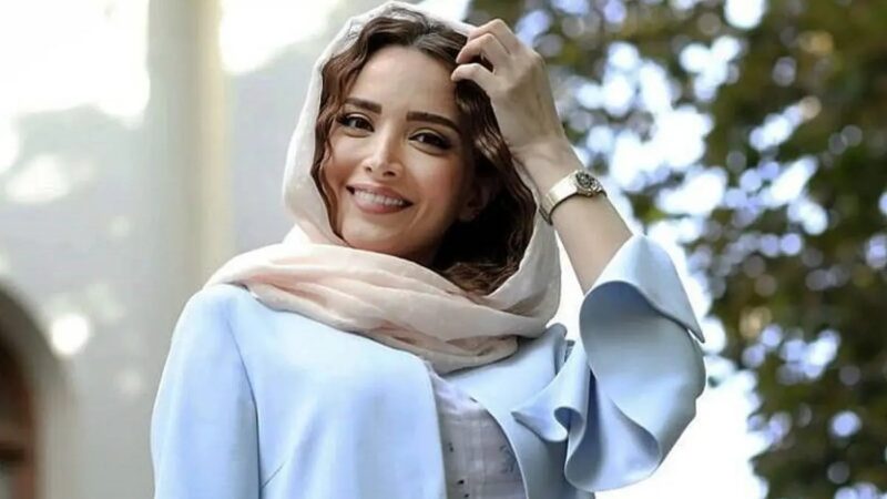 جنجال بهنوش طباطبایی با ترنچ کت خاصش؛ خانم بازیگر مثل همیشه خوشپوش