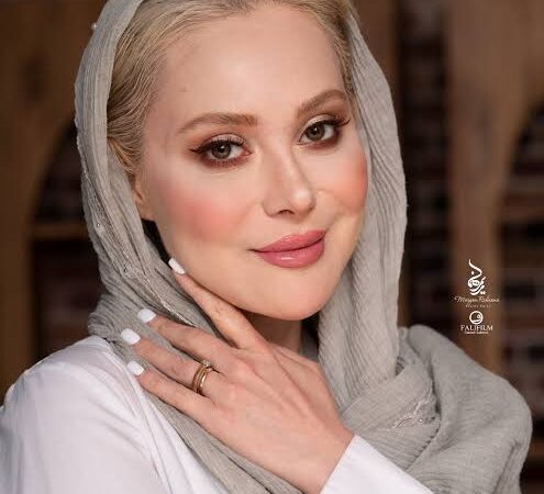 عکس| تیپ مجلسی تازه عروس سینمای ایران برای کریسمس/ آرام جعفری زیباتر از همیشه