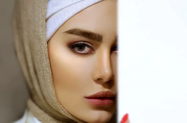 عکس | تصویر لاکچری سحر قریشی در خیابان های نیویورک با تیپ خاص و جدیدش - تصویر شاخص