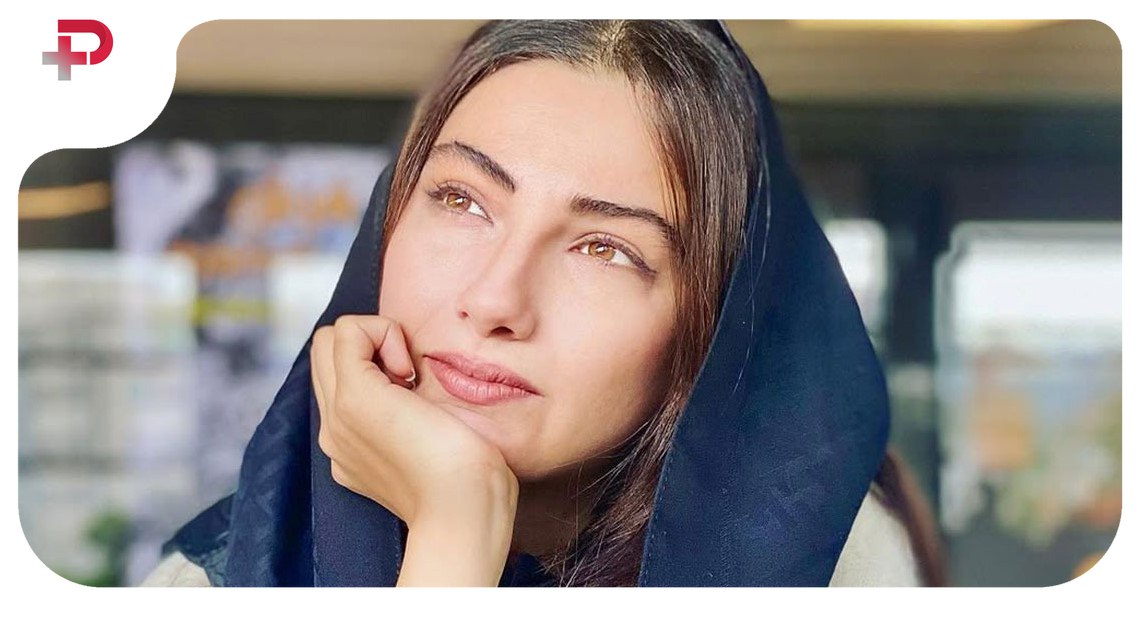 محیا دهقانی با کلاه روسی دوباره در مرکز توجه؛ ژست بامزه‌ای که جلب توجه کرد - تصویر شاخص