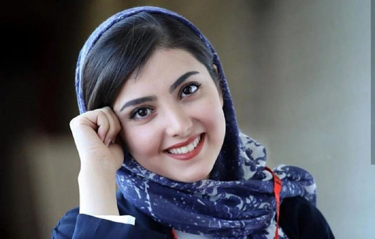 زیبا کرمعلی از همدم‌های خاصش رونمایی کرد؛ راز تنهایی‌اش در کنار ببری، بیلی و نارنگی - تصویر شاخص