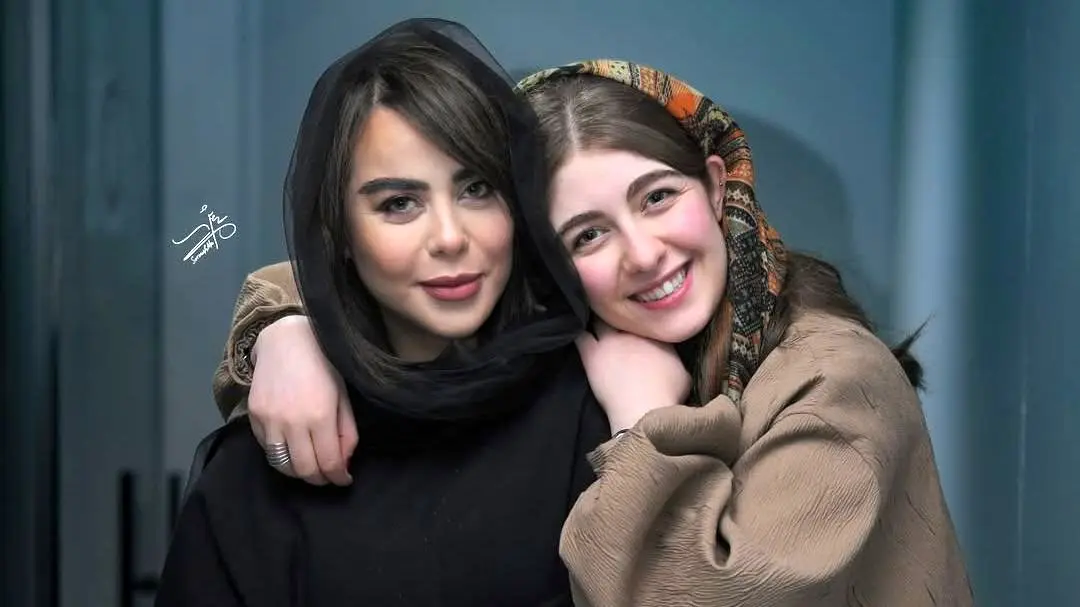 عکس| استایل متفاوت و جذاب بازیگران جوان؛ الیکا ناصری چقدر زیبا شده! - تصویر شاخص