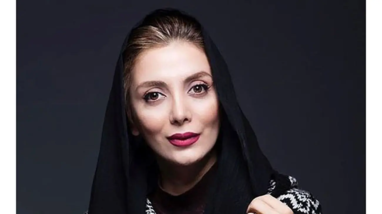 بیوگرافی و حواشی زندگی رویا میرعلمی و همسرش + ماجرای خندیدن در مراسم ختم پدرش - تصویر شاخص