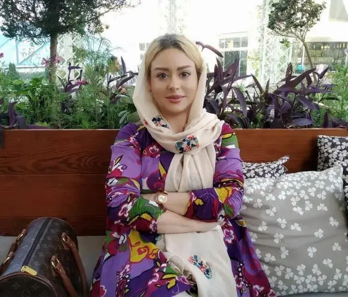  زهرا اویسی