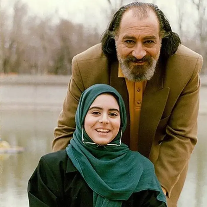  زهرا اویسی