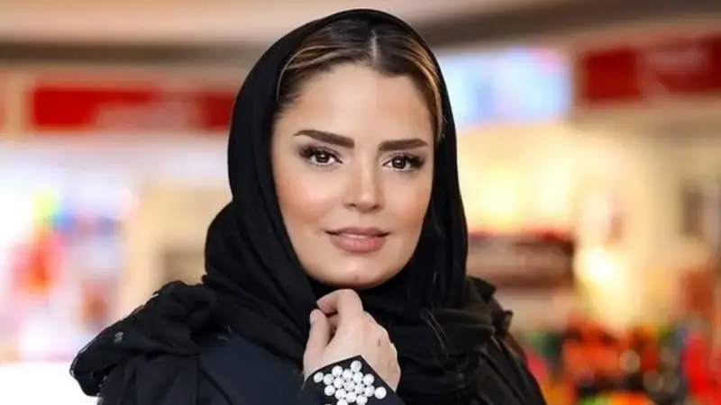 استایل جذاب سپیده خداوردی در کنار سفره یلدای 1404 / خانم بازیگر واقعا غیرقابل شناسایی است