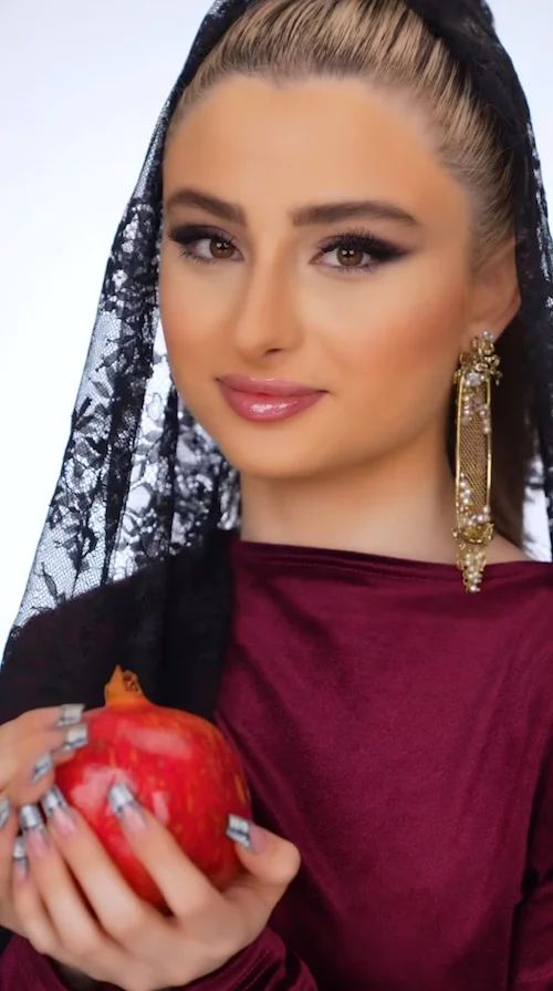 سارا و نیکا با استایلهای یلدایی
