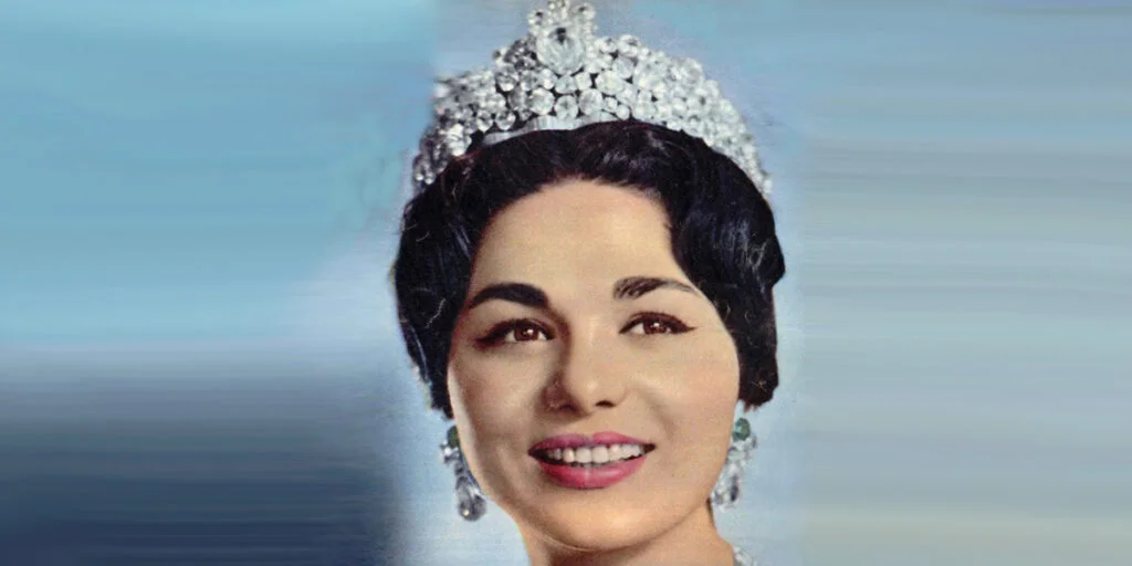 جواهرات فرح دیبا در روز عروسی‌اش