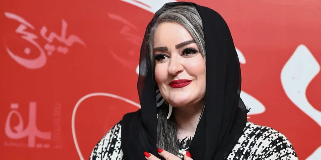 نعیمه نظام‌دوست با جواهرات طلایی خاص، نگاه‌ها را به خود خیره کرد! - تصویر شاخص