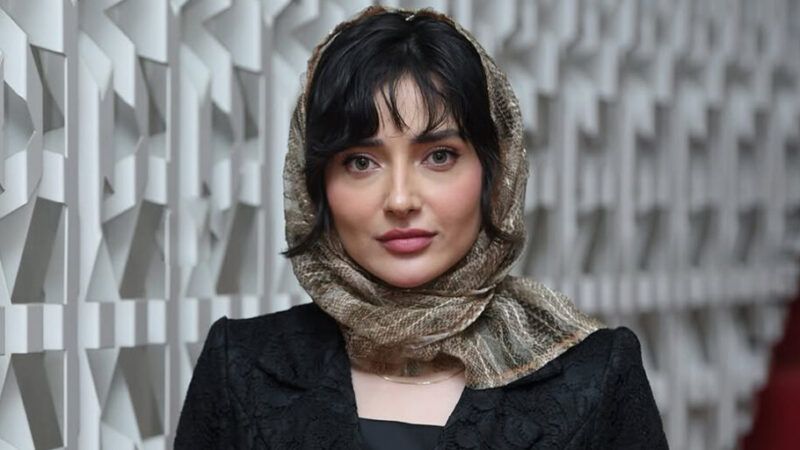 نورا محقق با استایل مشکی شیک در مراسم رونمایی کتاب، چرا همه نگاه‌ها به او بود؟
