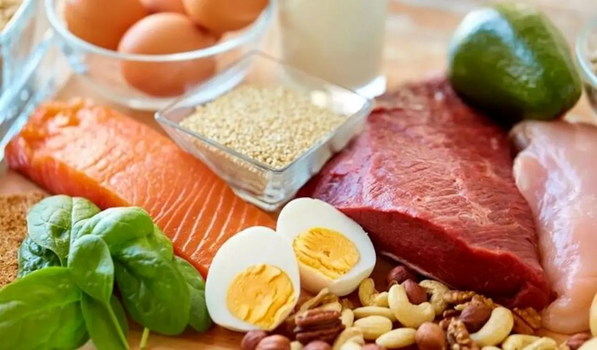چگونه بفهمیم میزان پروتئین دریافتی ما کافی نیست؟ - تصویر شاخص