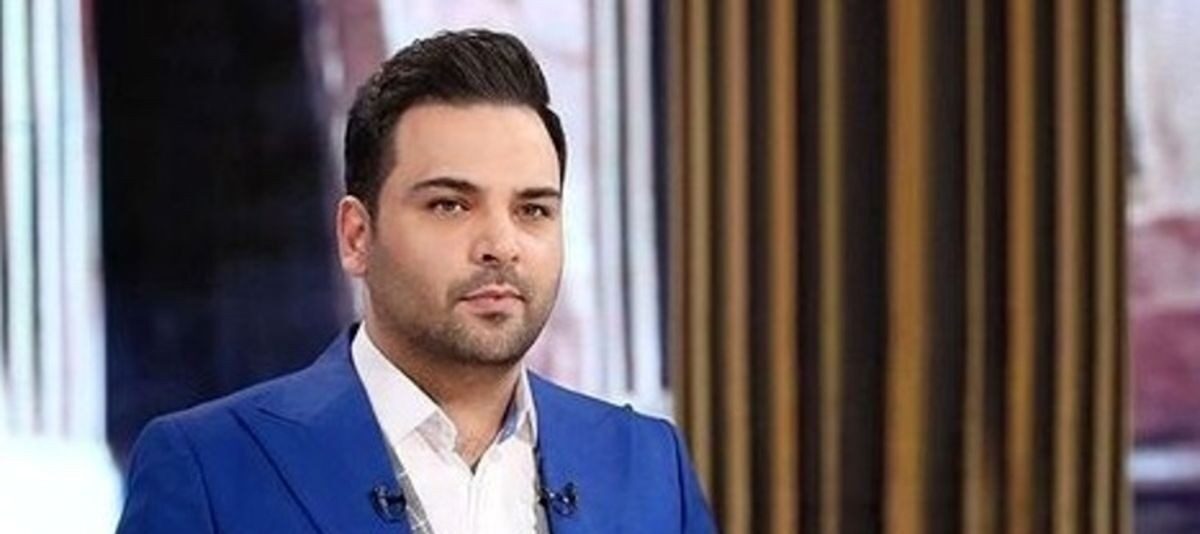 عکس| احسان علیخانی با ماشین هوش پران و لاکچری در خیابان های تهران/ گرانترین ماشین ایران در دست این مجری - تصویر شاخص