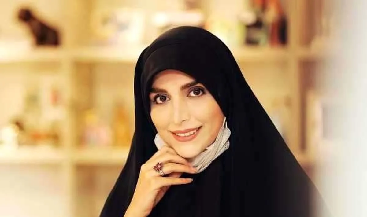 عکس| تصویری خاص از خانم مجری/ مژده لواسانی در کدام مکان رازآلود روحانی آرامش یافت؟ - تصویر شاخص