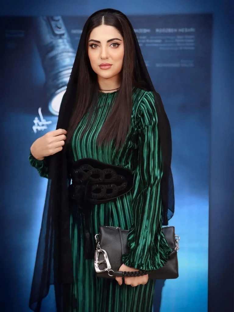 هلیا امامی
