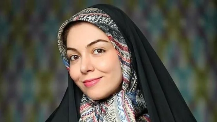 عکس دیده نشده از مرحوم آزاده نامداری کنار همسرش در بارداری؛ زیبایی خانم مجری اصلا کم نشده بود / تصویر دخترشان