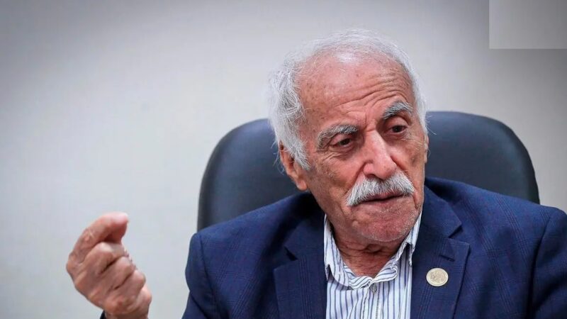عکس دیده‌نشده عزت‌الله رمضانی‌فر کنار بهمن مفید در فیلم قبل از انقلاب!