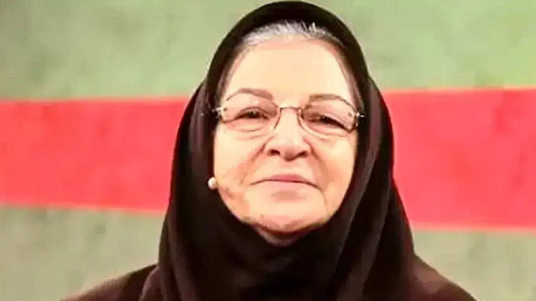 عکس دیده نشده از آزیتا لاچینی در 35 سالگی و چهارمین فیلمش / سفر به سال 50 قبل از انقلاب - تصویر شاخص
