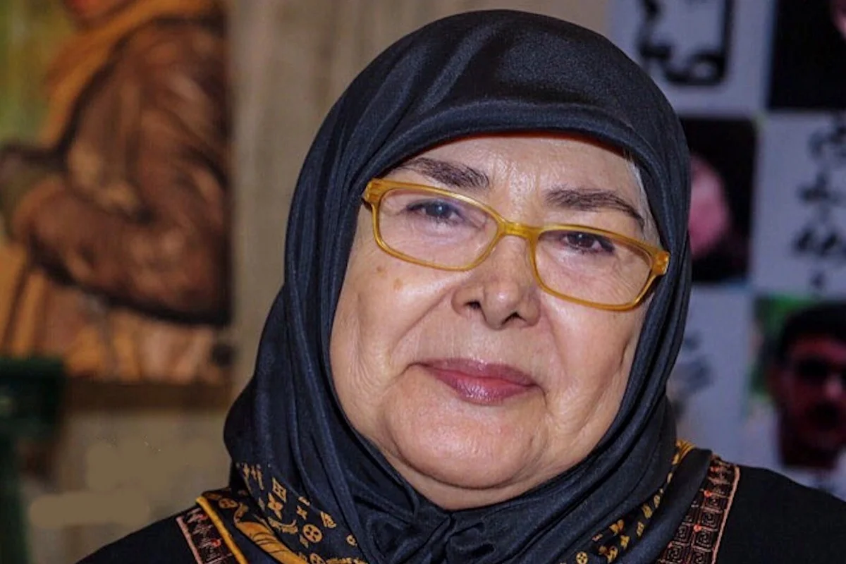 آفرین عبیسی کجاست