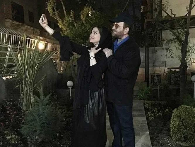 آوا دارویت و پدرش