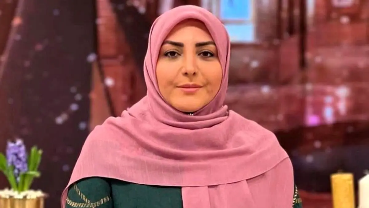 سعید عزیزی در برنامه المیرا شریفی مقدم: آقایون هول نباشیم، عجول نباشیم/ بعضی تصمیمات به مرور انجام میشه - تصویر شاخص