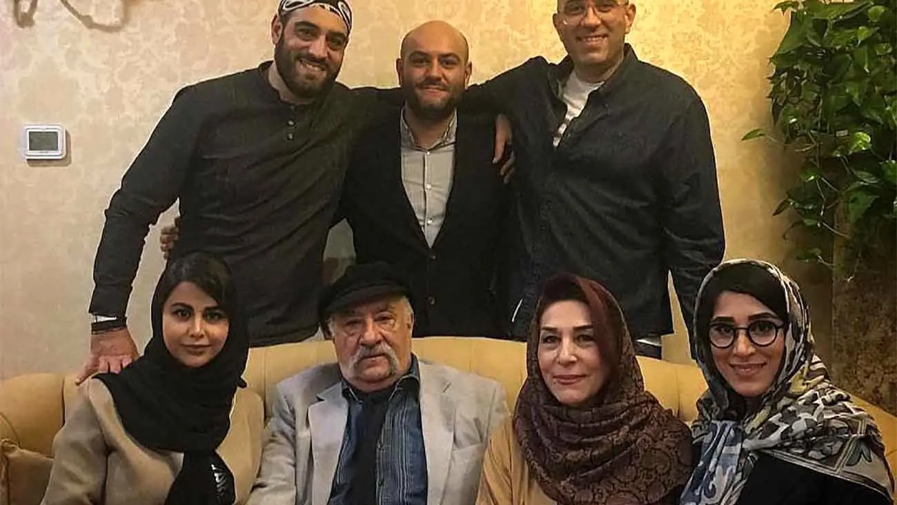 داریوش ارجمند برای عروسش پدره: من یاسمینا رو دوست داشتم اما فکر نمی کردم عروسم بشه - تصویر شاخص