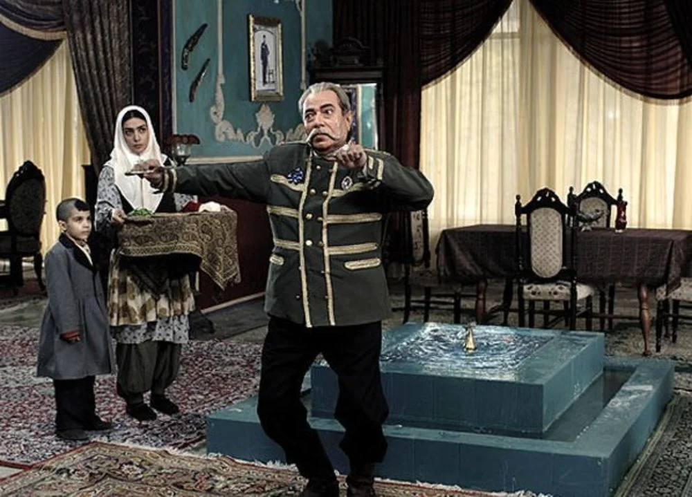 علی نصیریان در فیلم پستچی