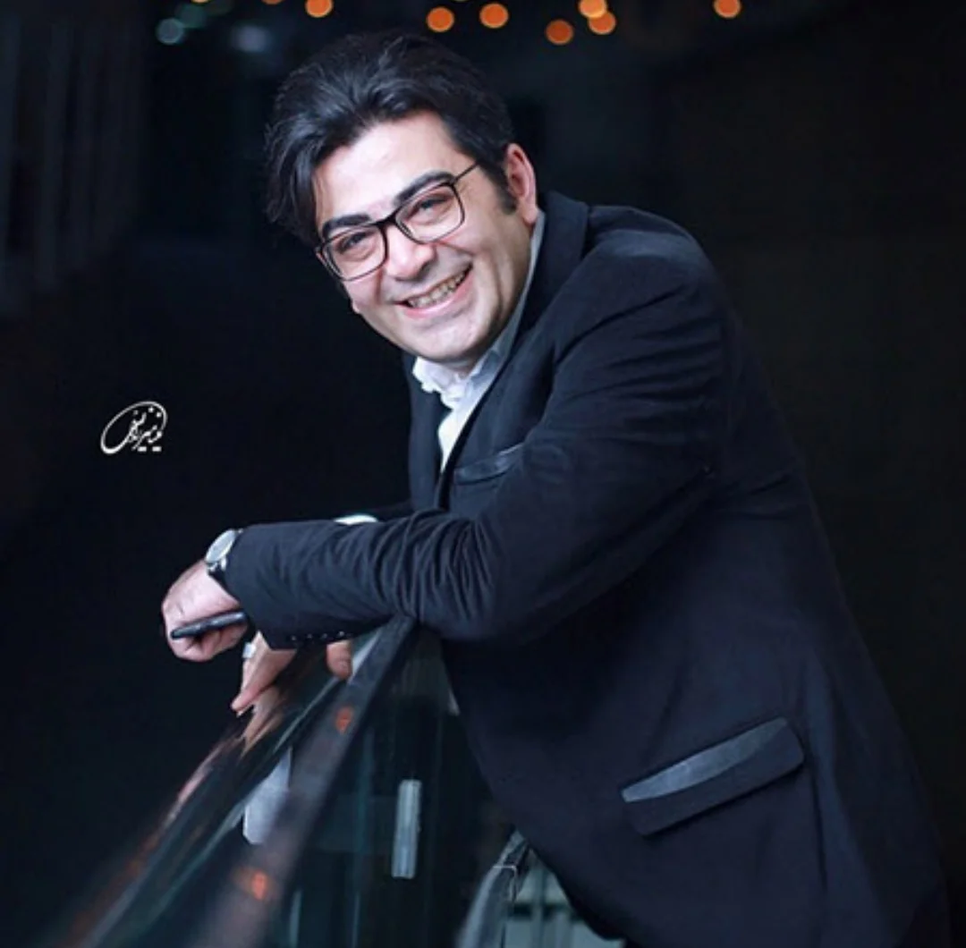 فرزاد حسنی اجرا