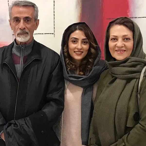 مادر و پدر الهام طهموری