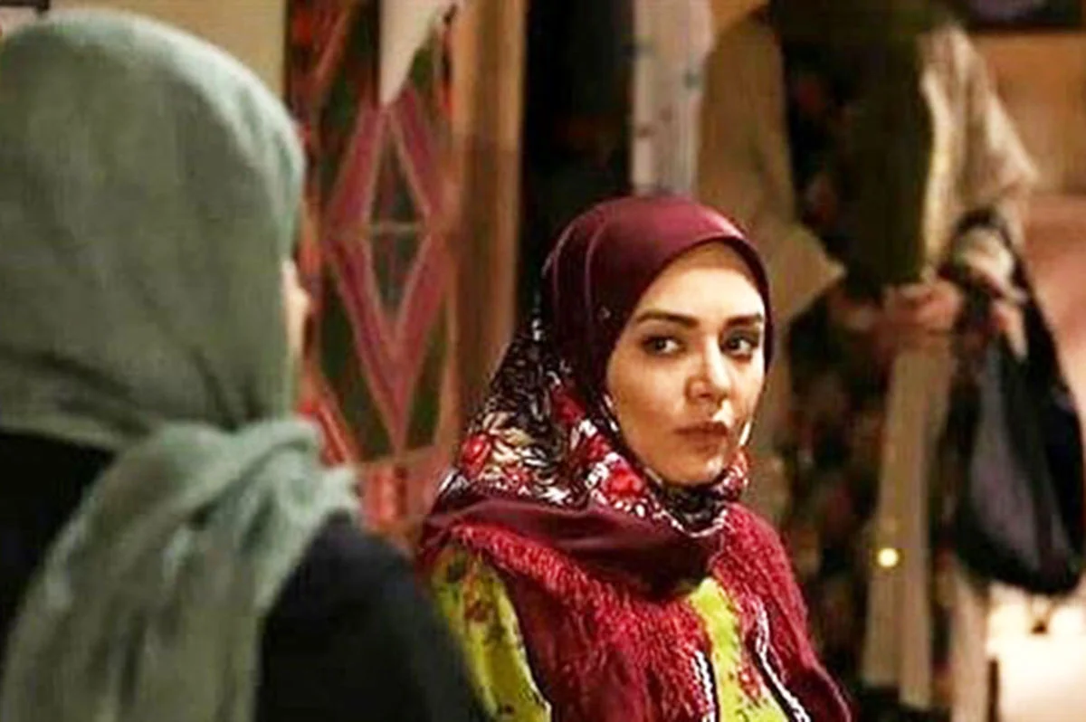 چهره جذاب «شیرین» نون خ با استایل شیک و متفاوت/ ندا قاسمی با انتشار عکسی جدید از ظاهر مدرن خود رونمایی کرد - تصویر شاخص