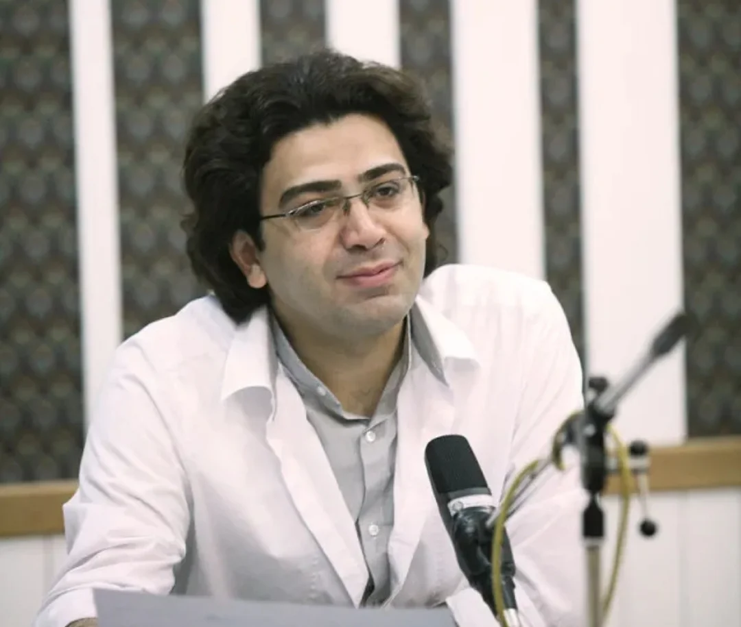 گویندگی فرزاد حسنی