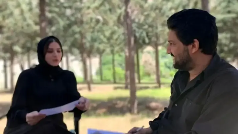عکس| تصویری از موتور سواری دو نفره سحر دولتشاهی و حامد بهداد در پشتصحنه فیلم «مفتبر»
