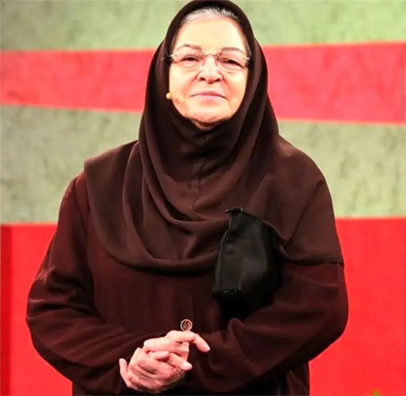 عکس سفر در زمان / چهره زیبای آزیتا لاچینیِ ۳۵ ساله در فیلمش قبل انقلاب - تصویر شاخص