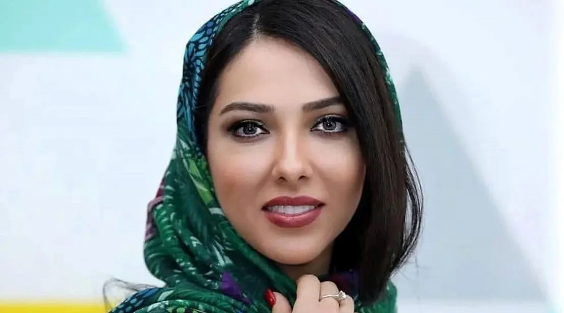 سفر در زمان| لیلا اوتادی و ترلان پروانه با چهره عجیب کنار هم؛ سال 97 - تصویر شاخص