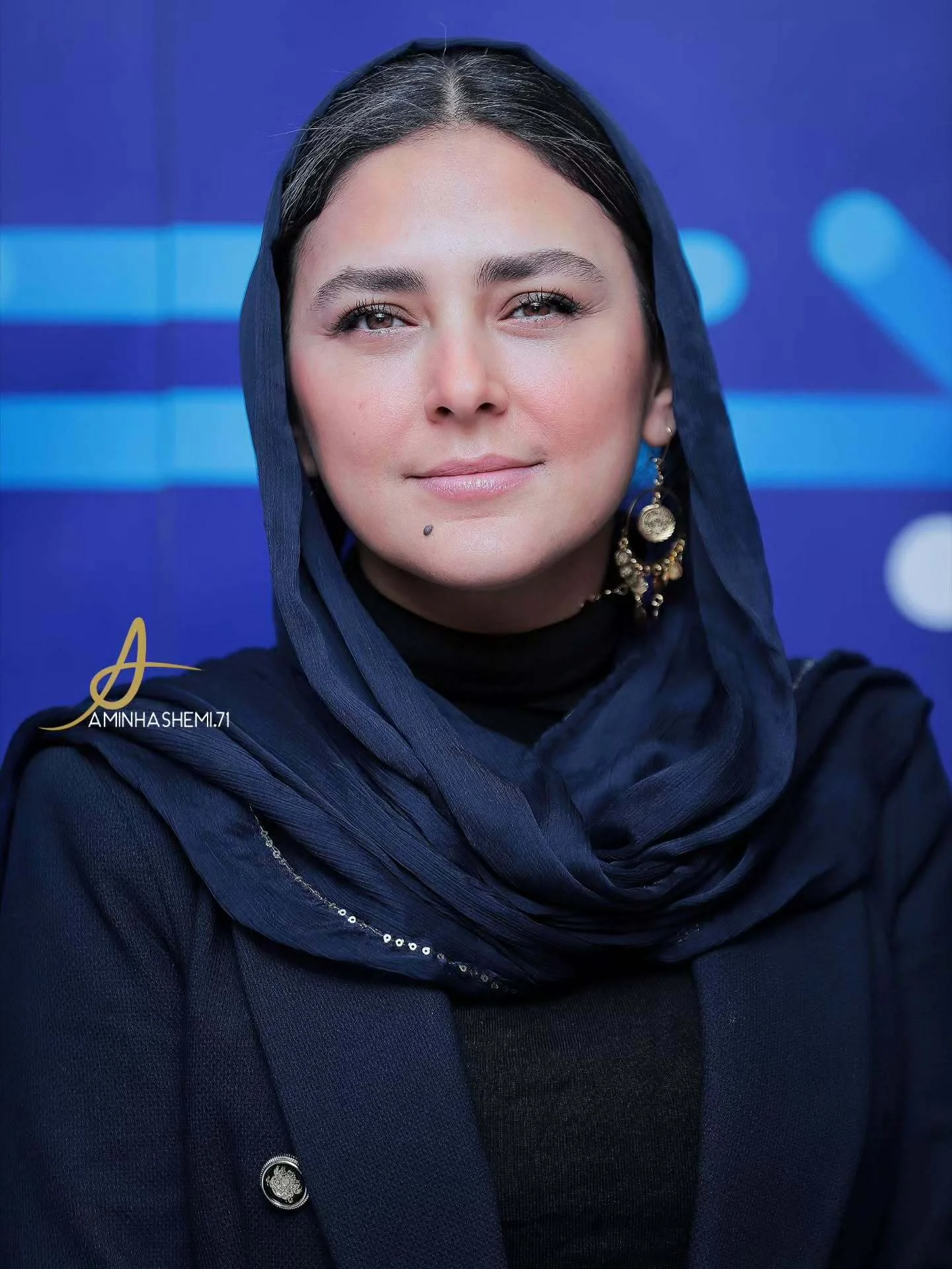 هدی زین‌العابدین با استایل مینیمال و شیک در اختتامیه جشنواره جهانی فیلم فجر همه را شگفت‌زده کرد! - تصویر شاخص