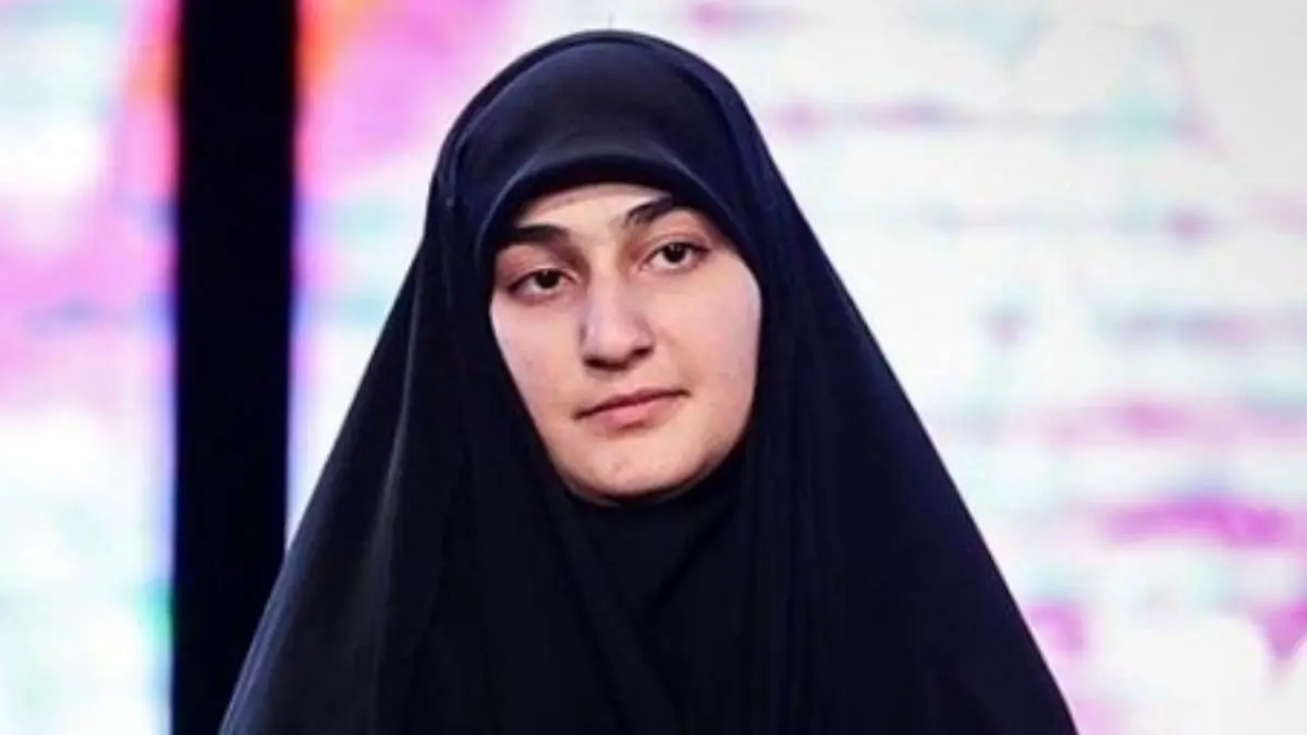 واکنش تند زینب سلیمانی به آتش‌زدن پرچم ایران؛ حرف‌های دلنشین حاج قاسم که همه را تحت تاثیر قرار داد - تصویر شاخص