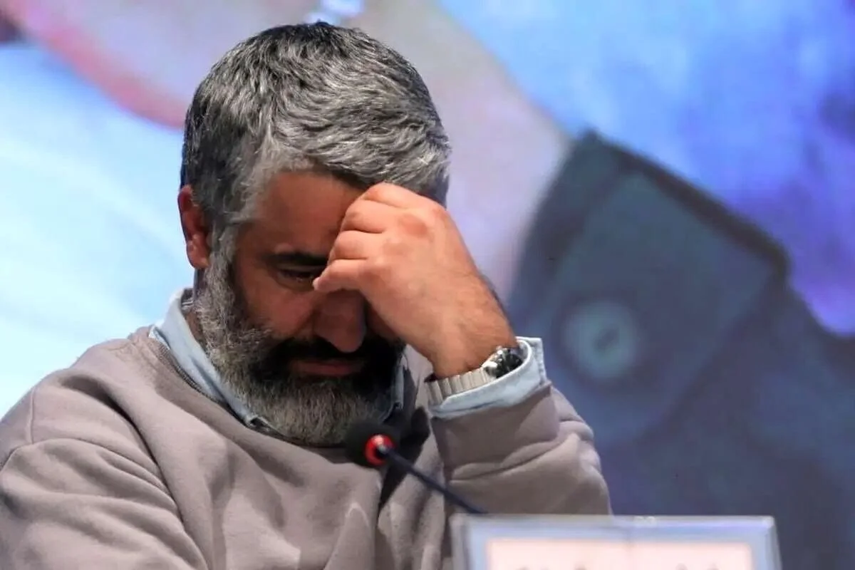 پژمان جمشیدی در دادگاه حاضر شد؛ آیا بی‌گناهی‌اش ثابت می‌شود؟ - تصویر شاخص