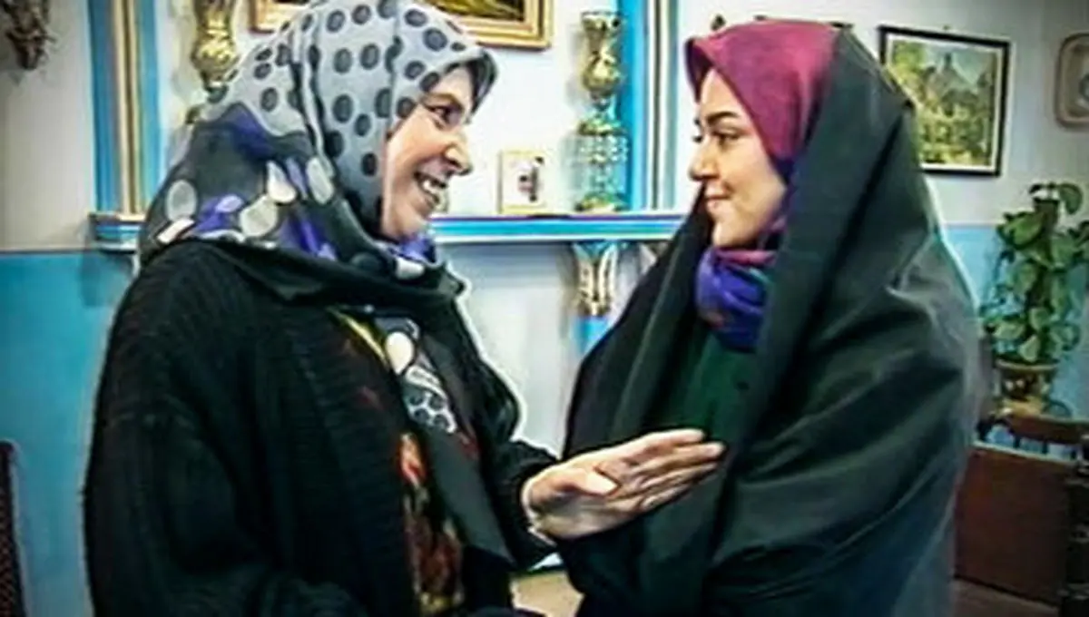 حضور درخشان آزیتا لاچینی، بازیگر پدر سالار، در جشنواره فجر و تقدیر ویژه از او - تصویر شاخص