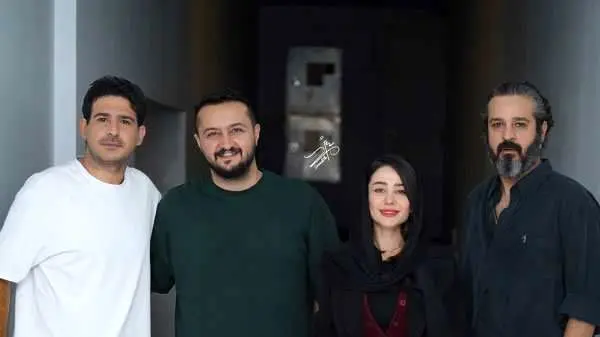 عکس| استایل جذاب بازیگران «جان سخت» در اکران ویژه؛ الناز حبیبی با ست شیک خود جلب توجه کرد - تصویر شاخص