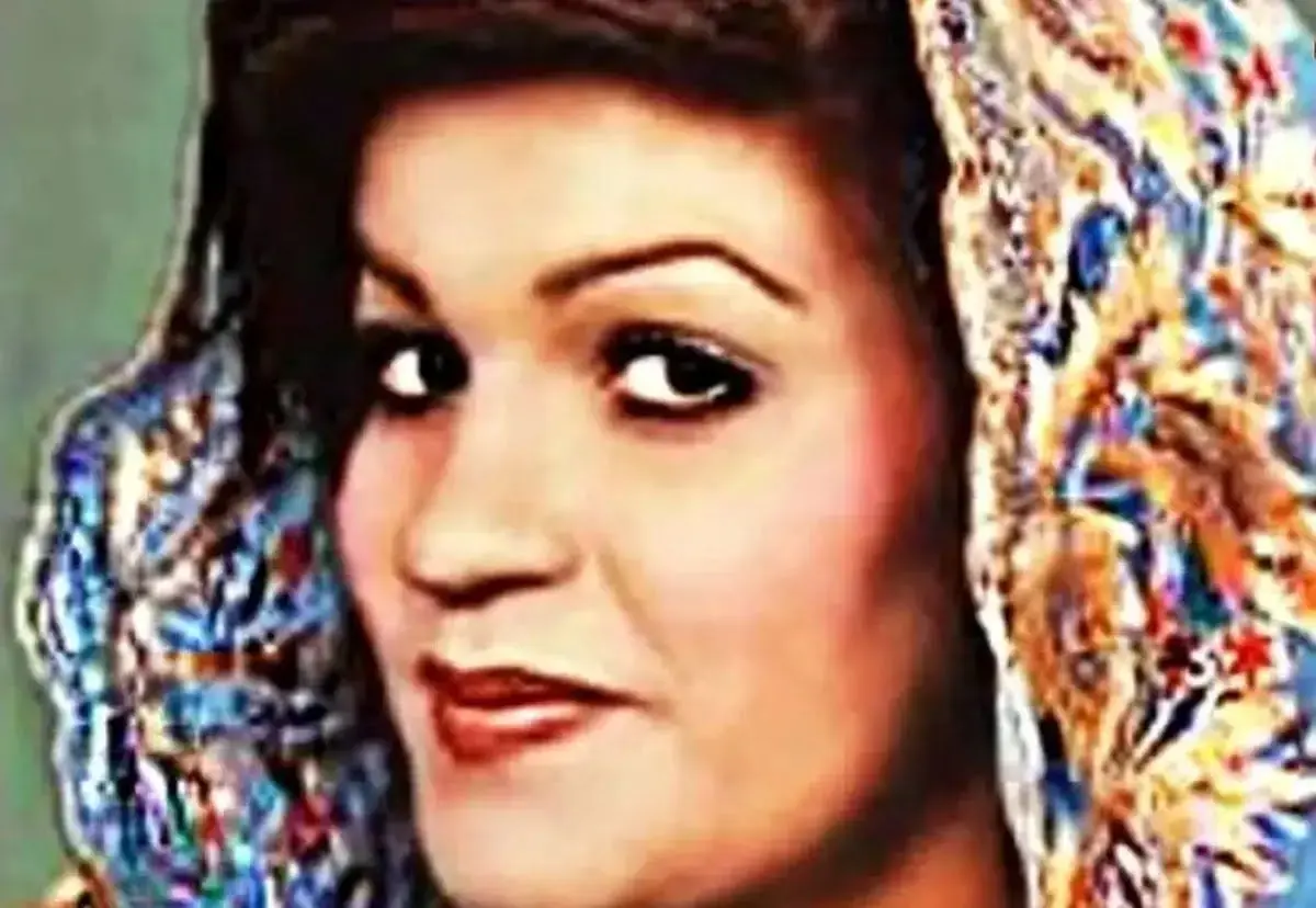 عکس| تصویری باورنکردنی از پیری گیتا، خواننده نوستالژیک قبل انقلاب در ۶۵ سالگی! - تصویر شاخص