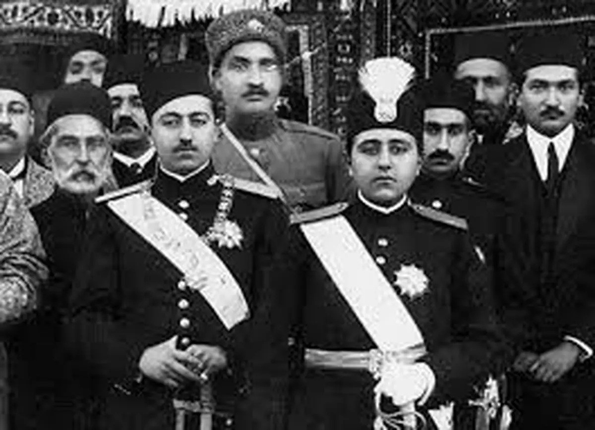 تصاویر نادر از سفر احمدشاه و ولیعهد انگلیس در لندن که همه را شگفت‌زده کرد! - تصویر شاخص