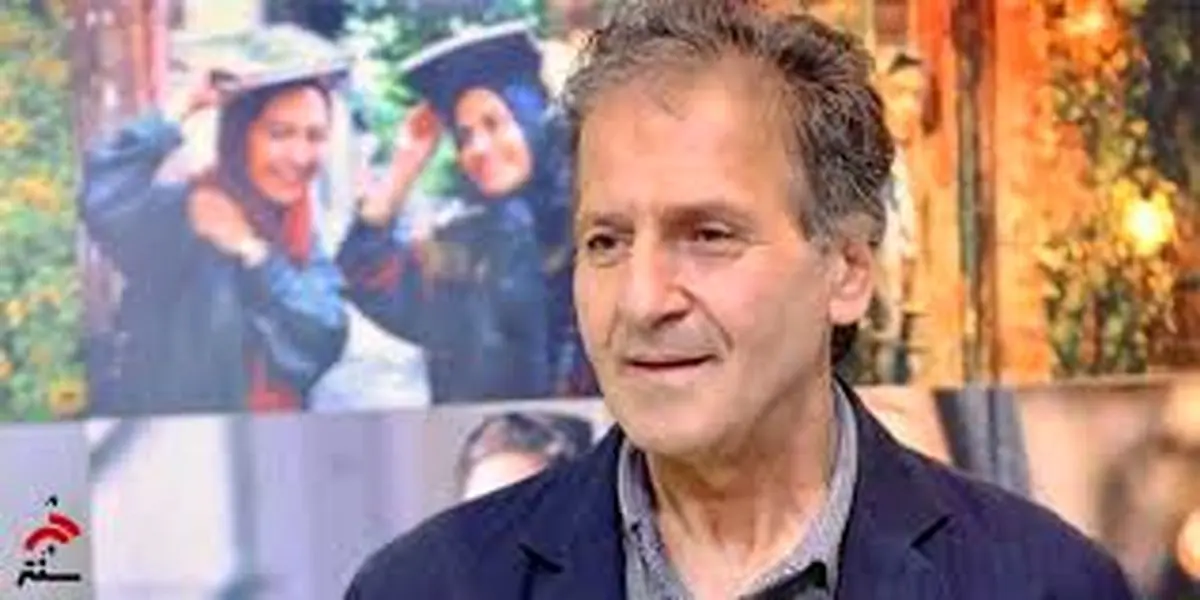 عکس دیده‌نشده ابوالفضل پورعرب در کودکی؛ لحظه‌ای ناب در کنار مادر و خواهر در مشهد دهه ۴۰ - تصویر شاخص