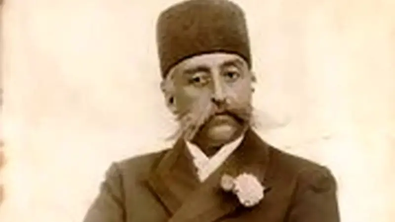 تصویری نادر از مظفرالدینشاه با آب معدنی در فرانسه که همه را شگفتزده کرد!