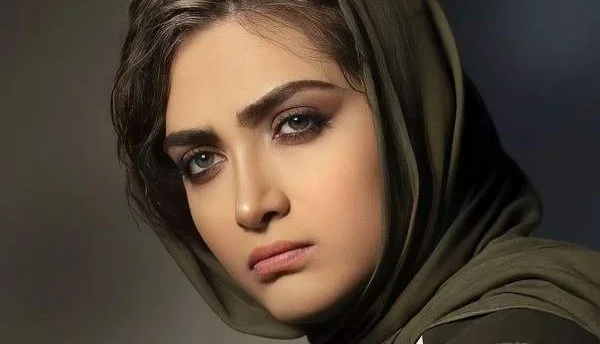 الناز ملک: با تمام حواشی و فحش‌ها، پشت فیلم «خیابان جمهوری» می‌ایستم! - تصویر شاخص