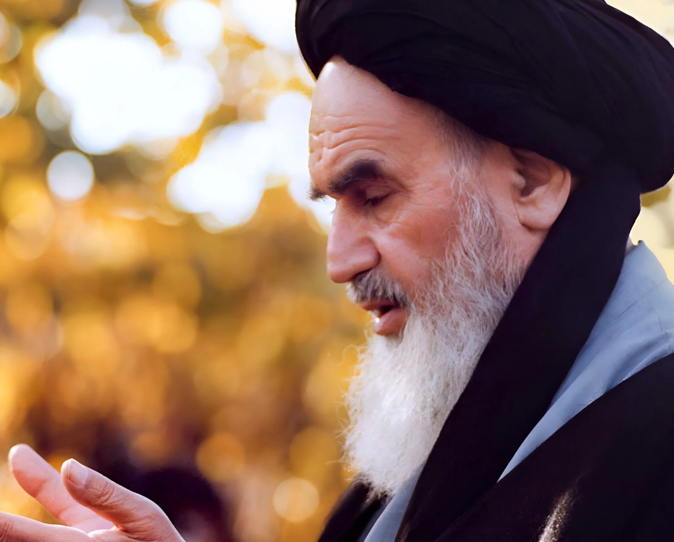 رازهای ناگفته زندگی امام خمینی از کودکی تا پایان راه + تصاویر خانواده‌اش - تصویر شاخص