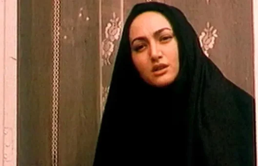 بازگشت صبا کمالی پس از ۲۴ سال؛ عکس جالب در کنار رضا رویگری و اسدالله یکتا در شب یلدا - تصویر شاخص
