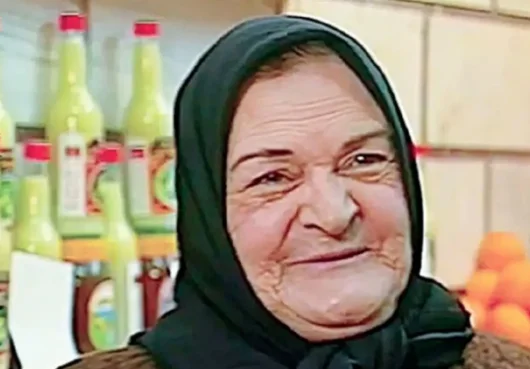 عکس| سفر به سال ۵۱ ؛ فرخلقا هوشمند در کنار پرویز صیاد؛ تصویری نایاب و خاطرهانگیز از دو اسطوره سینمای ایران قبل از انقلاب