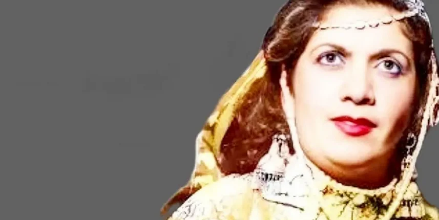 عکس| تصویری نادر از ملوک ضرابی در دهه ۷۰؛ بازگشتی به روزهای طلایی موسیقی قبل انقلاب - تصویر شاخص