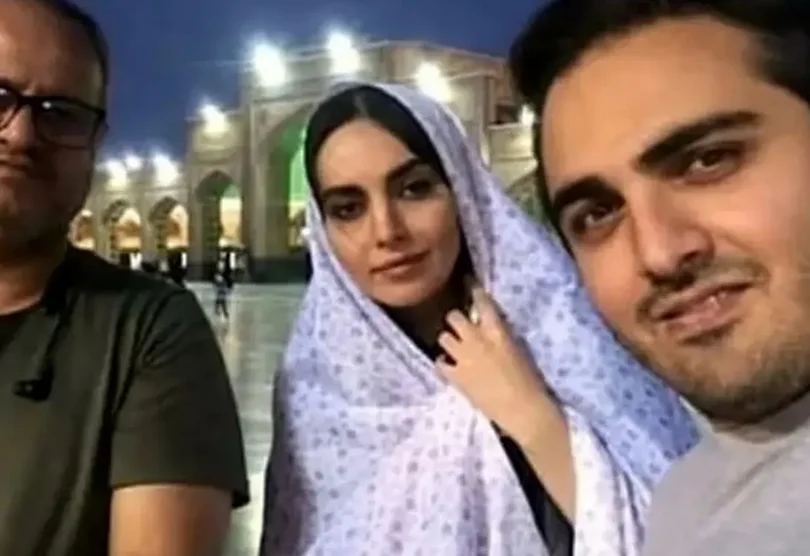 عکس| مهشید جوادی بعد از ۴ سال؛ تغییر شگفت‌انگیز چهره و تیپ در کافه‌ای دنج! - تصویر شاخص