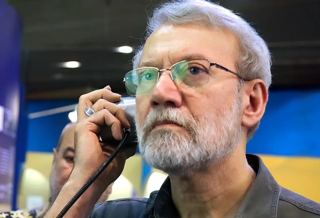 عکس| علی لاریجانی سر میز افطاری با قالیباف، ناطق نوری و حداد عادل - تصویر شاخص